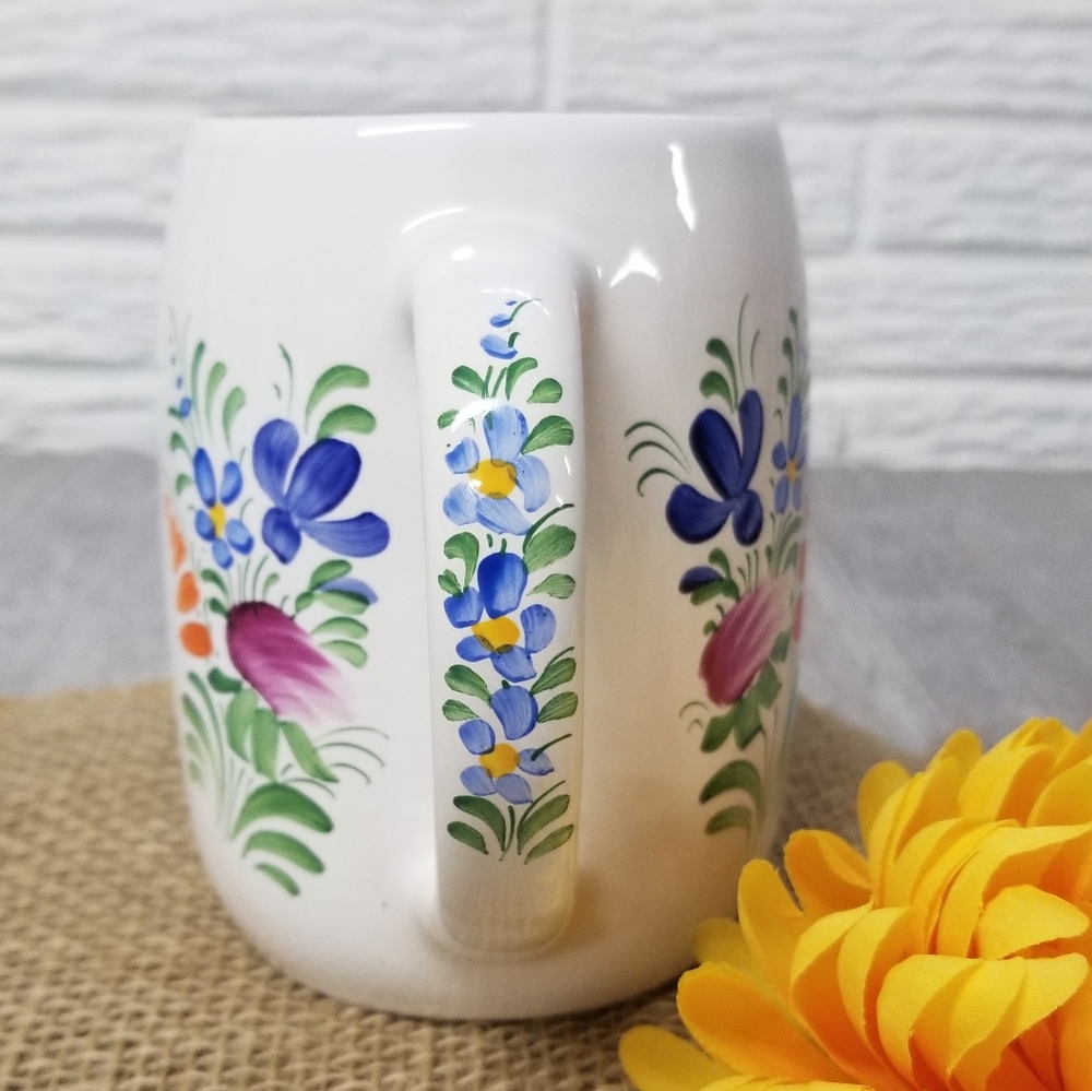 Handpainted Mug (Vintage) - Picture 4 of 10